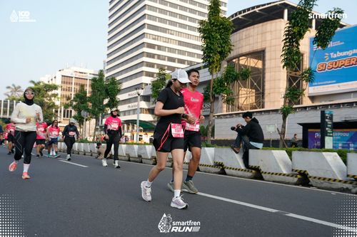 Race photo from Smartfren Run 2025 