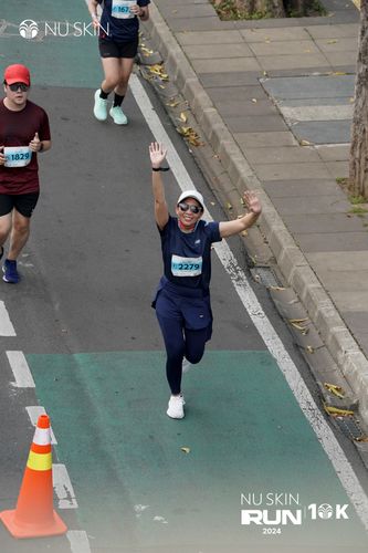 Race photo from Nu Skin Run 10K