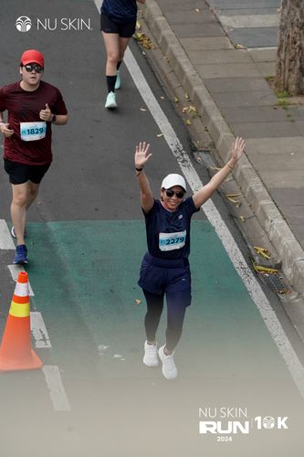 Race photo from Nu Skin Run 10K