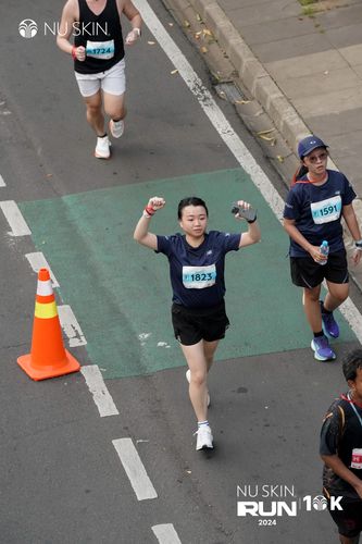 Race photo from Nu Skin Run 10K