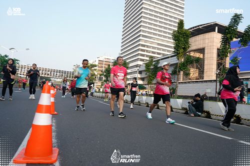 Race photo from Smartfren Run 2025 