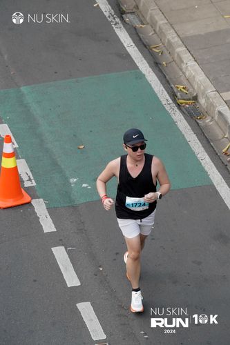 Race photo from Nu Skin Run 10K