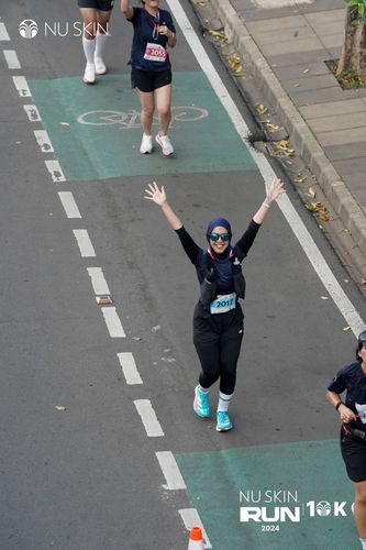 Race photo from Nu Skin Run 10K