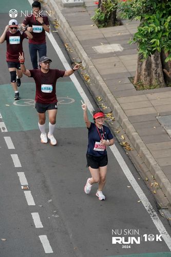 Race photo from Nu Skin Run 10K