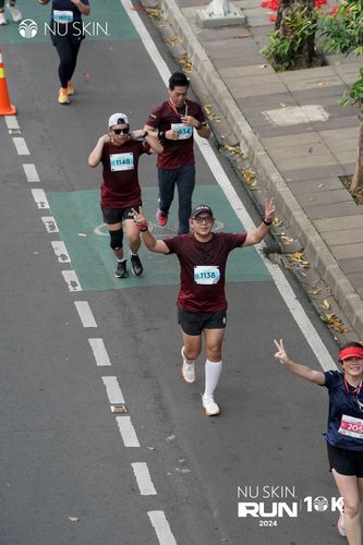 Race photo from Nu Skin Run 10K