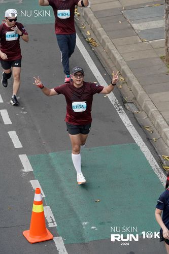Race photo from Nu Skin Run 10K