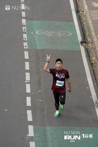 Race photo from Nu Skin Run 10K