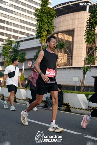 Race photo from Smartfren Run 2025 