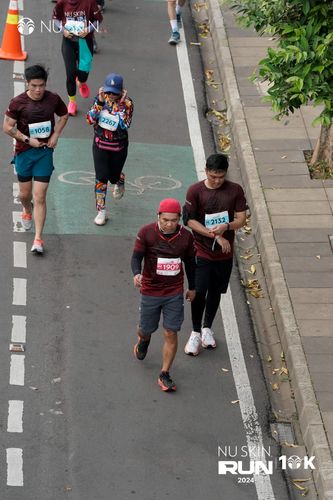 Race photo from Nu Skin Run 10K