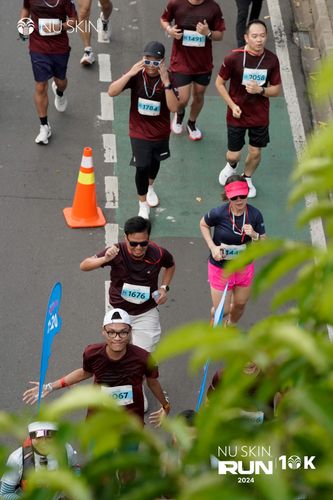 Race photo from Nu Skin Run 10K