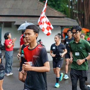 Race photo from FIRST SUNDAY RUN