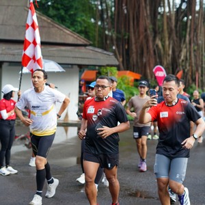 Race photo from FIRST SUNDAY RUN