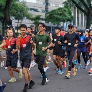 Race photo from FIRST SUNDAY RUN