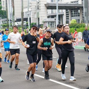 Race photo from FIRST SUNDAY RUN