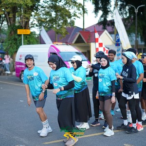 Race photo from VIBES AND STRENGTH CAMP ABR 2025