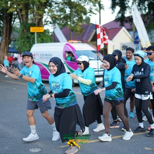 Race photo from VIBES AND STRENGTH CAMP ABR 2025
