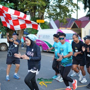 Race photo from VIBES AND STRENGTH CAMP ABR 2025