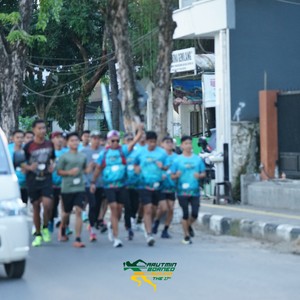 Race photo from VIBES AND STRENGTH CAMP ABR 2025