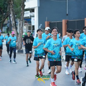 Race photo from VIBES AND STRENGTH CAMP ABR 2025