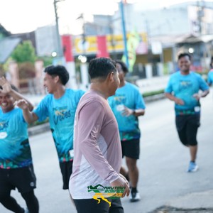 Race photo from VIBES AND STRENGTH CAMP ABR 2025