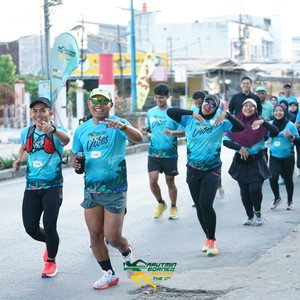 Race photo from VIBES AND STRENGTH CAMP ABR 2025