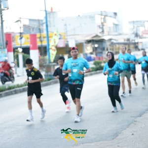 Race photo from VIBES AND STRENGTH CAMP ABR 2025