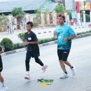 Race photo from VIBES AND STRENGTH CAMP ABR 2025