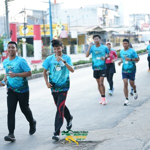 Race photo from VIBES AND STRENGTH CAMP ABR 2025