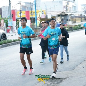 Race photo from VIBES AND STRENGTH CAMP ABR 2025