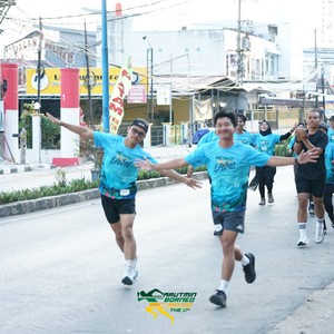 Race photo from VIBES AND STRENGTH CAMP ABR 2025