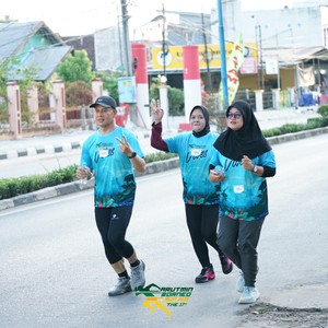 Race photo from VIBES AND STRENGTH CAMP ABR 2025
