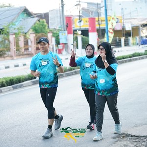 Race photo from VIBES AND STRENGTH CAMP ABR 2025