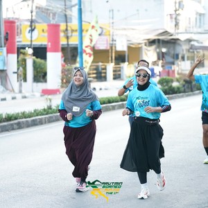 Race photo from VIBES AND STRENGTH CAMP ABR 2025