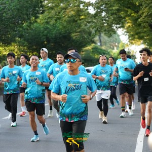 Race photo from VIBES AND STRENGTH CAMP ABR 2025