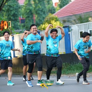 Race photo from VIBES AND STRENGTH CAMP ABR 2025