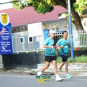 Race photo from VIBES AND STRENGTH CAMP ABR 2025