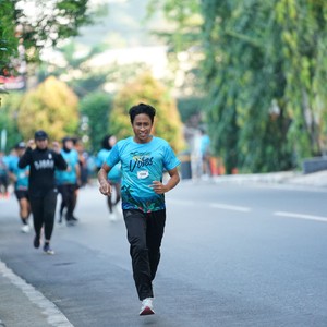 Race photo from VIBES AND STRENGTH CAMP ABR 2025