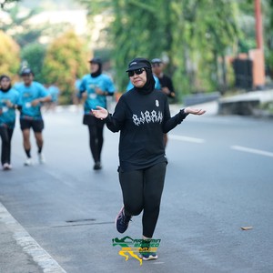 Race photo from VIBES AND STRENGTH CAMP ABR 2025