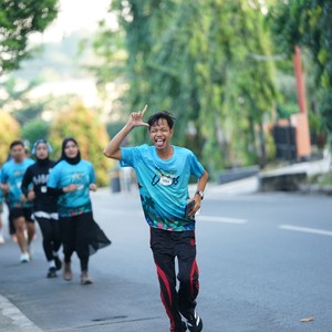 Race photo from VIBES AND STRENGTH CAMP ABR 2025