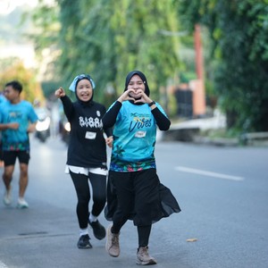 Race photo from VIBES AND STRENGTH CAMP ABR 2025