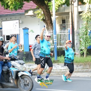 Race photo from VIBES AND STRENGTH CAMP ABR 2025