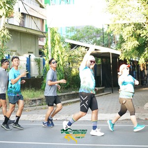 Race photo from VIBES AND STRENGTH CAMP ABR 2025