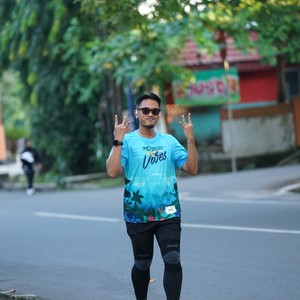Race photo from VIBES AND STRENGTH CAMP ABR 2025