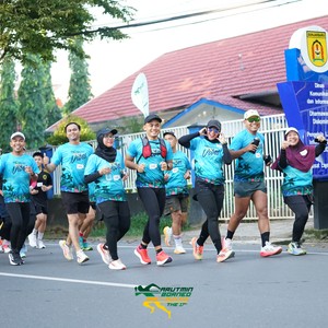 Race photo from VIBES AND STRENGTH CAMP ABR 2025