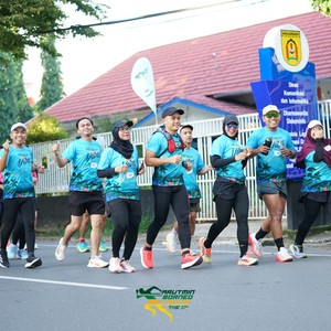 Race photo from VIBES AND STRENGTH CAMP ABR 2025
