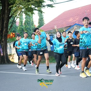Race photo from VIBES AND STRENGTH CAMP ABR 2025