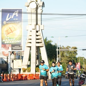 Race photo from VIBES AND STRENGTH CAMP ABR 2025