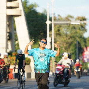 Race photo from VIBES AND STRENGTH CAMP ABR 2025