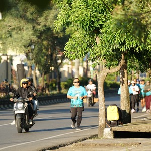 Race photo from VIBES AND STRENGTH CAMP ABR 2025