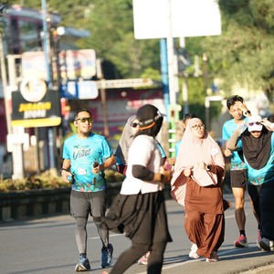 Race photo from VIBES AND STRENGTH CAMP ABR 2025